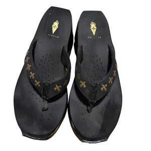Volatile Fleur De Lis Wedge Heel Sandals Size 10 Black/Gold